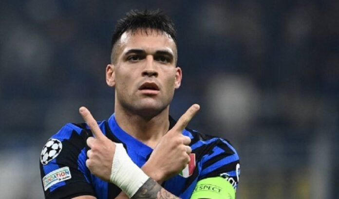 Lautaro Martinez tolak Barcelona dan pilih bertahan di Inter Milan Lautaro Martinez tolak Barcelona dan pilih bertahan di Inter Milan