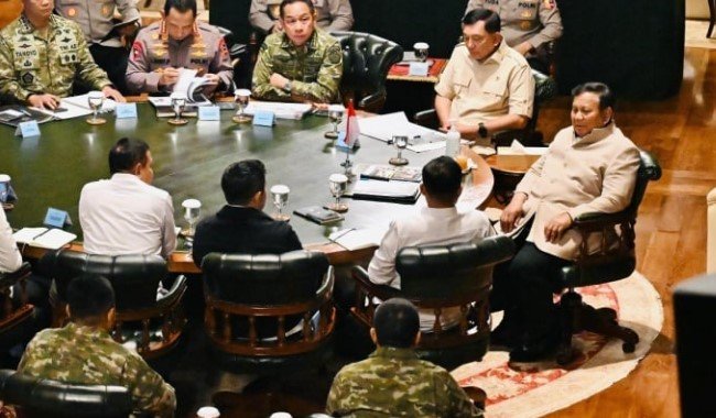 Prabowo Panggil Panglima TNI dan Kapolri ke Hambalang Prabowo Panggil Panglima TNI dan Kapolri ke Hambalang