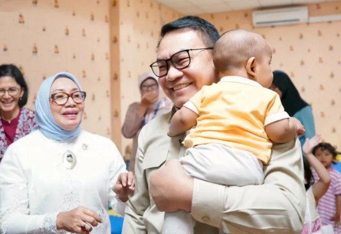 Kepala Staf Kepresidenan (KSP) Dudung Abdurachman mengunjungi salah satu daycare Kepala Staf Kepresidenan (KSP) Dudung Abdurachman mengunjungi salah satu daycare